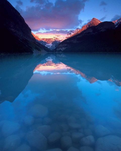 Canada, Banff NP Victoria Glacier on Lake Louise